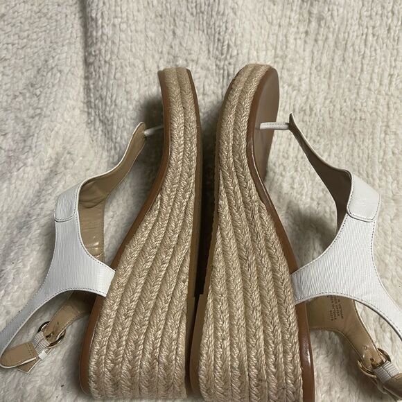 MICHAEL KORS LEATHER WHITE ESPADRILLE WEDGES THONGS SANDALS GOLD MK LOGO SZ9.5M - Picture 5 of 10